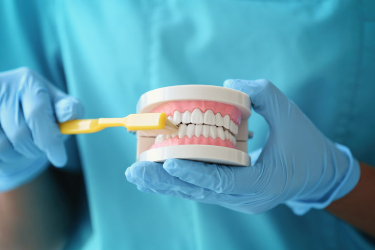 Całościowe leczenie dentystyczne – znajdź trasę do zdrowego i pięknego uśmiechu.